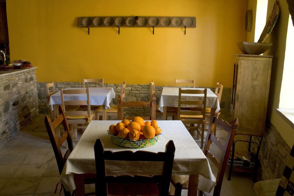 Bed and Breakfast Aperanti Agrotourism Pera Orinis Екстер'єр фото